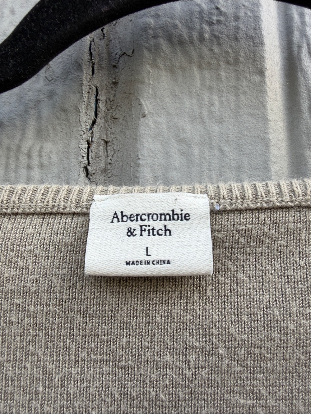 Abercrombie and Fitch Cropped Hook Cardigan Size: L - Picture 3 of 8